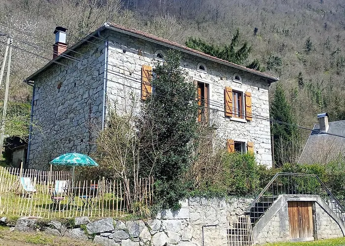 Chez Marinette Ariege Дом отдыха *